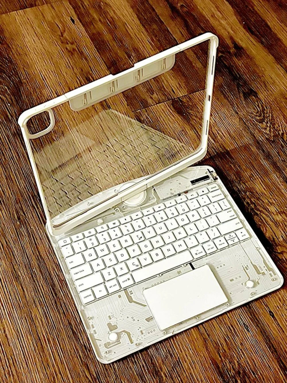 GUSGU iPad Pro 13 M4 M5 Keyboard Case Trackpad Backlit 360° Rotating Stand